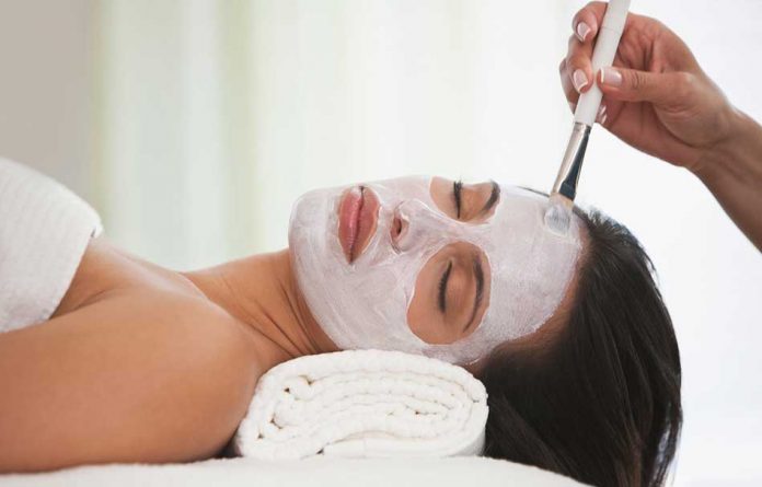 facial with extractions in Porter Ranch, CA